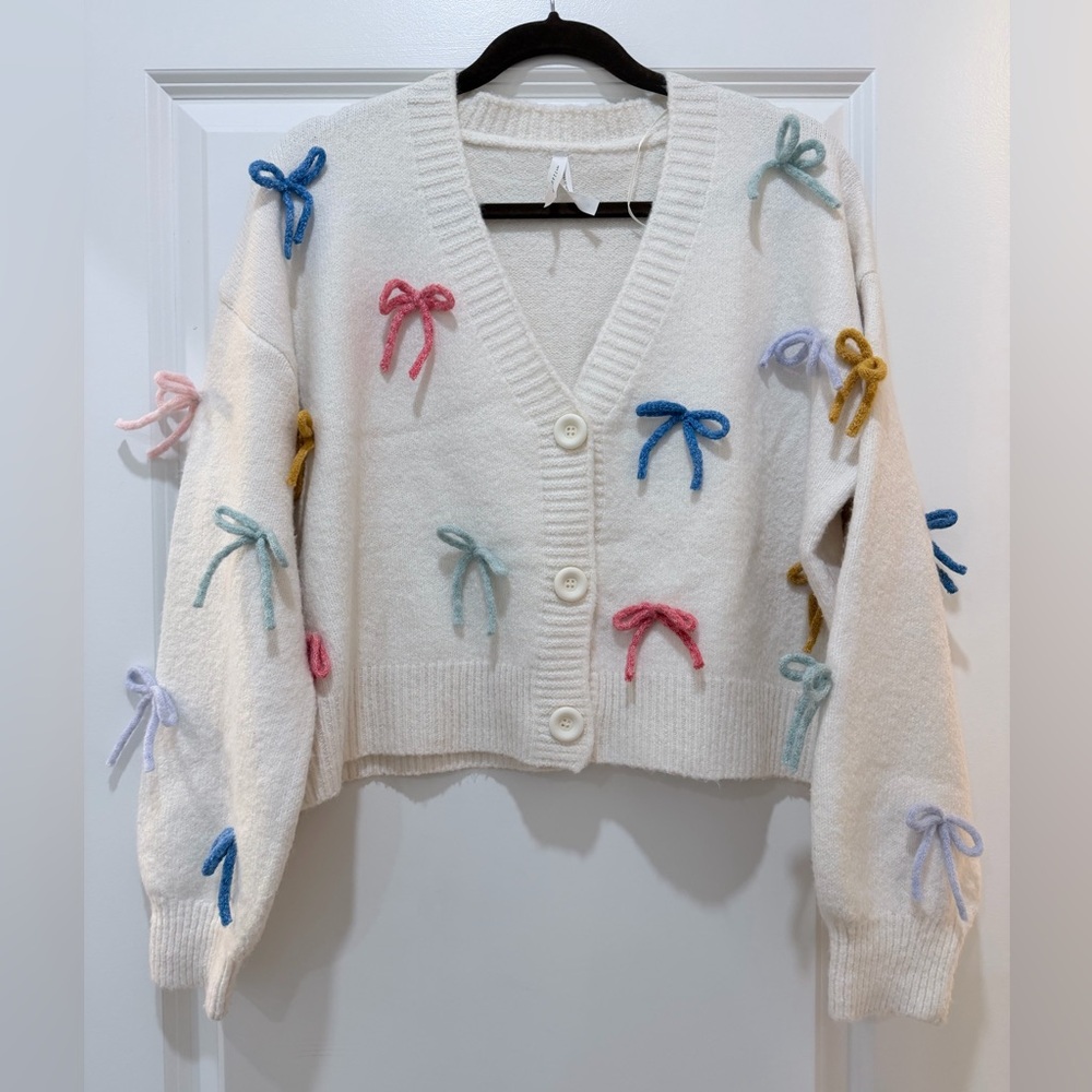 *NWT* Bow Cardigan